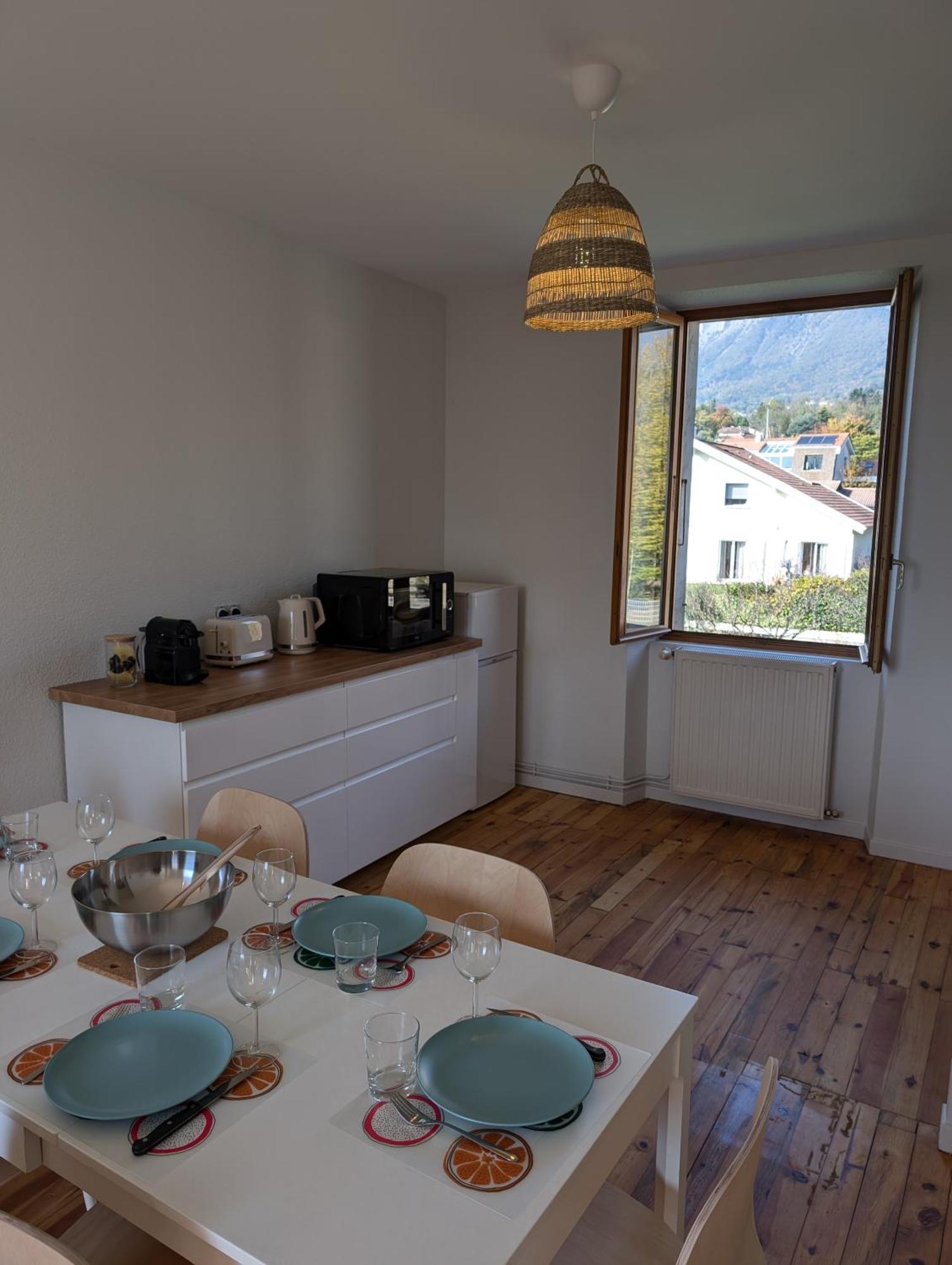 Appart 65M2 Avec 2 Chambres Dans Ferme Renovee - Parking Gratuit - Grande Vue Montagnes Montbonnot-Saint-Martin Exterior foto