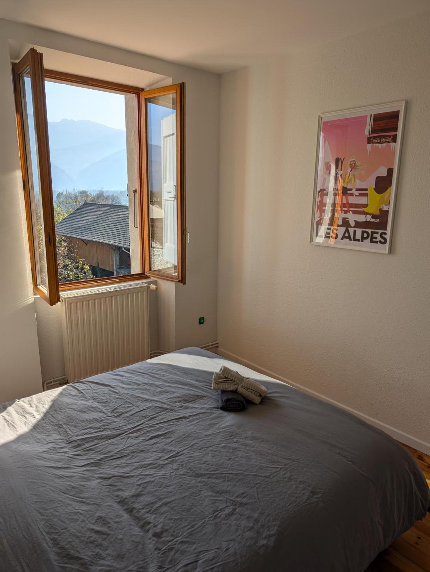 Appart 65M2 Avec 2 Chambres Dans Ferme Renovee - Parking Gratuit - Grande Vue Montagnes Montbonnot-Saint-Martin Exterior foto